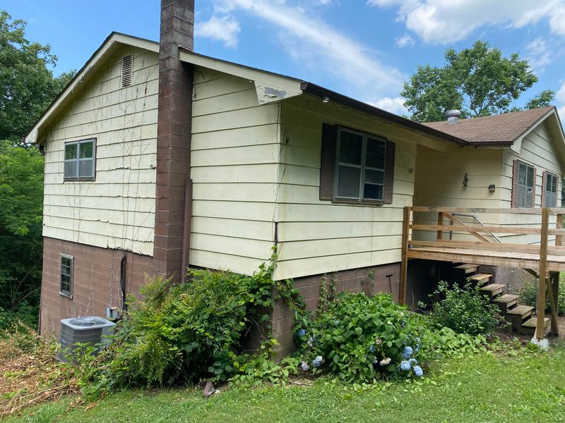 131 College St, Calhoun, TN 37309