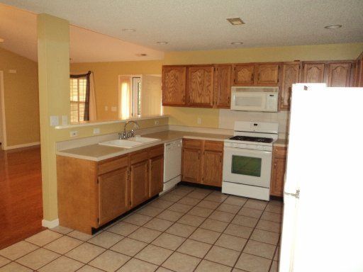 131 Comanche Way, Lake City, TN 37769