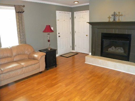 131 Country Run Cir, Powell, TN 37849
