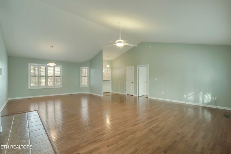 131 Country Way Rd, Vonore, TN 37885