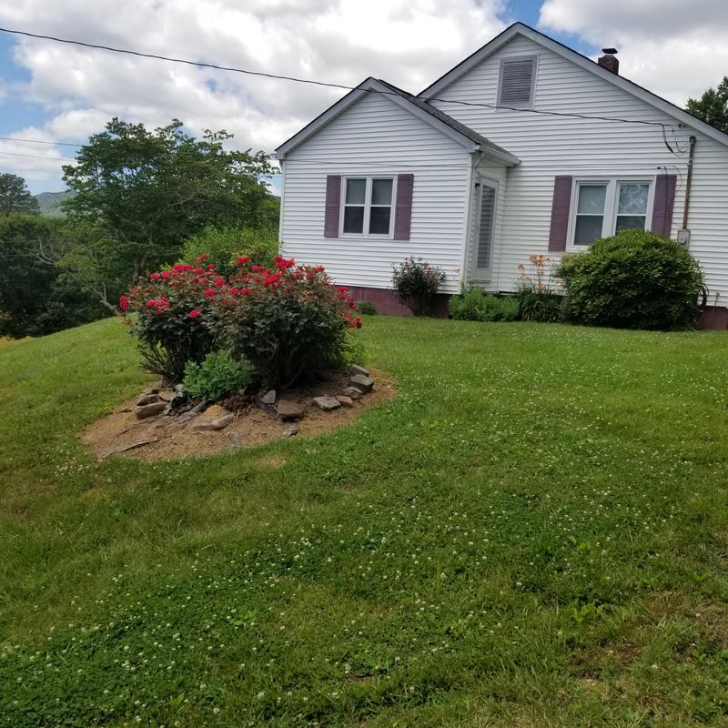 131 Eldon Justice Rd, Oliver Springs, TN 37840