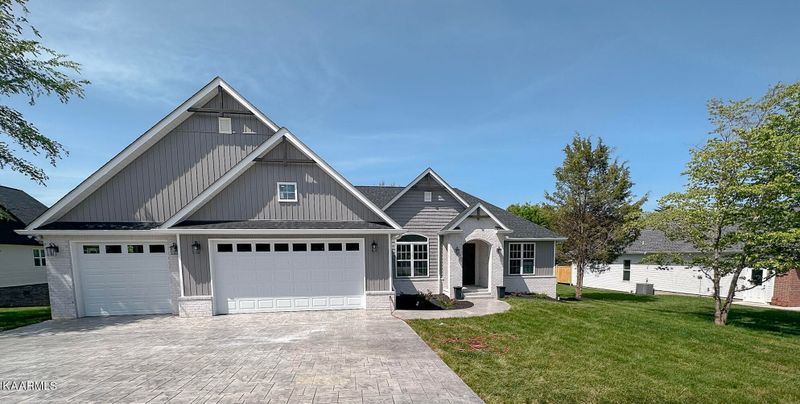 131 Elokwa Way, Loudon, TN 37774