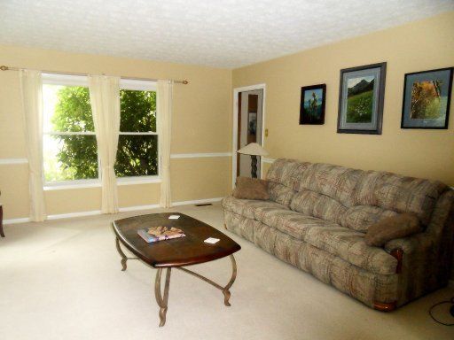 131 Greystone Dr, Oak Ridge, TN 37830
