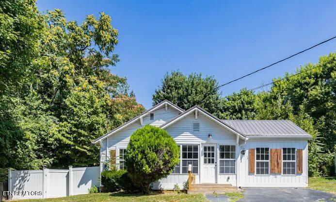 131 Highland Dr, Morristown, TN 37814