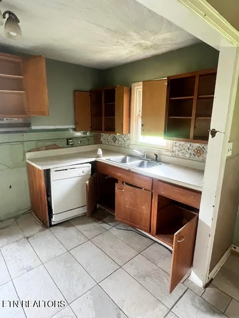 131 Howard Ave, Harriman, TN 37748