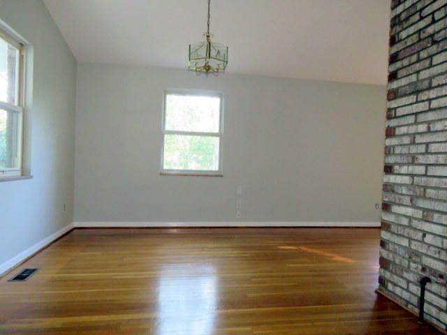 131 Indian Ln, Oak Ridge, TN 37830