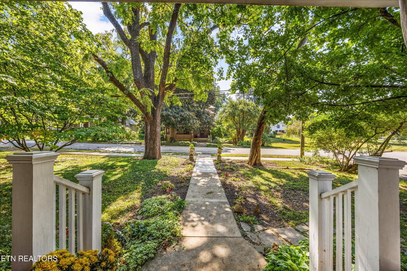 131 Indiana Ave, Maryville, TN 37803