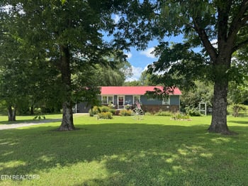 131 Lee Rd, Tellico Plains, TN 37385