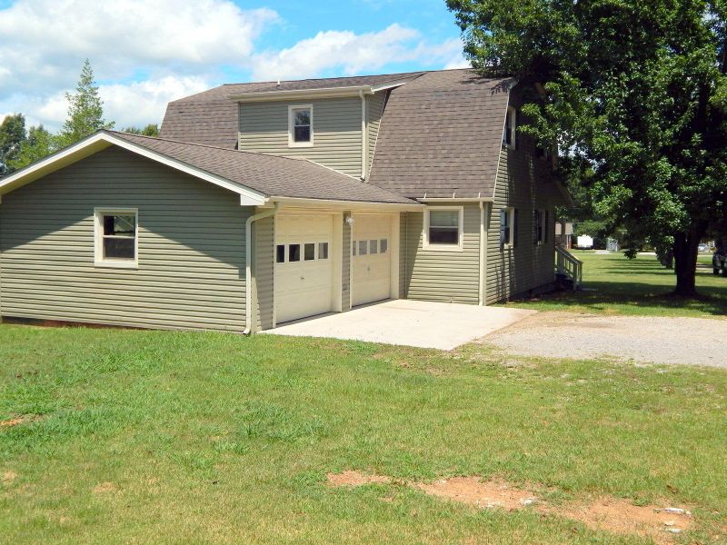 131 Michael Ln, Madisonville, TN 37354