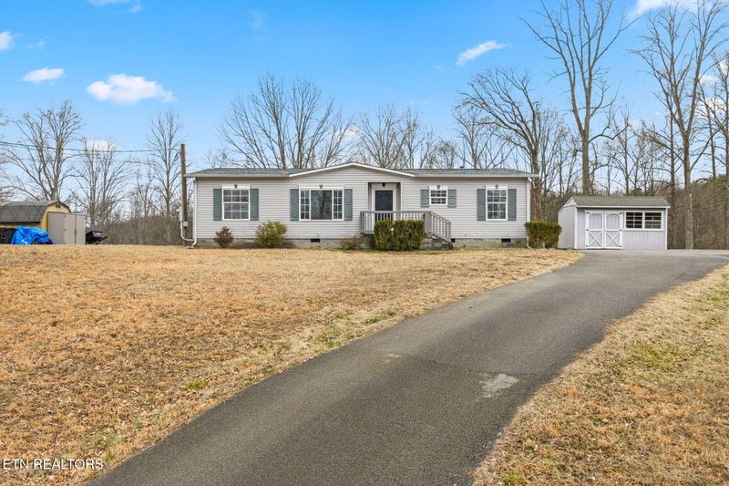 131 Moosetrail Ln, Powell, TN 37849