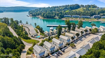 131 N Deer Village Ln #A, Lafollette, TN 37766