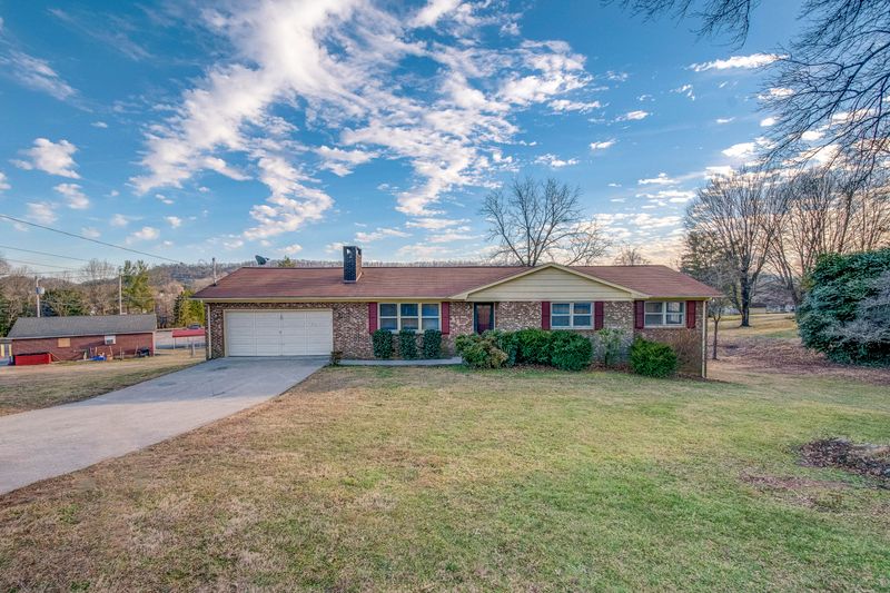 131 Old Tacora Hills Rd, Clinton, TN 37716