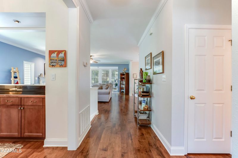 131 Quapaw Cir, Loudon, TN 37774