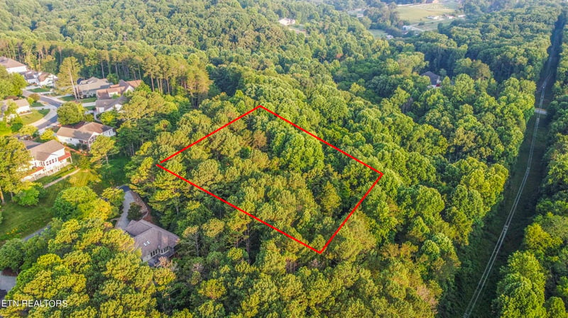131 Sasa Way, Loudon, TN 37774