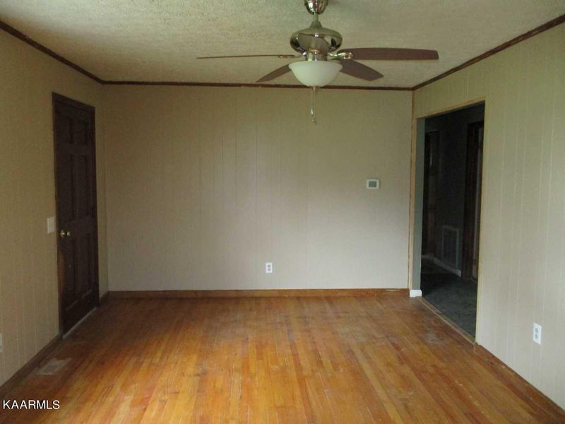 131 Shubert St, Kingston, TN 37763
