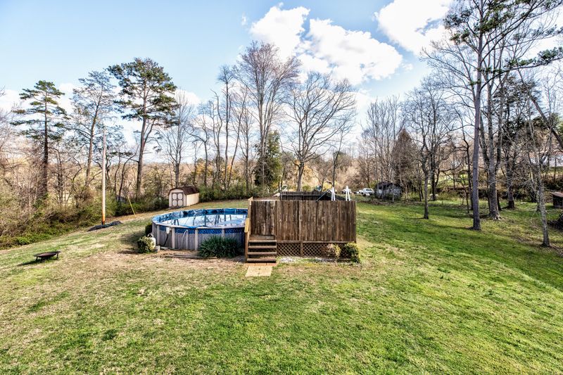131 Tera Ln, Lafollette, TN 37766