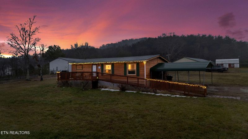 1310 E Hendron Chapel Rd, Knoxville, TN 37920