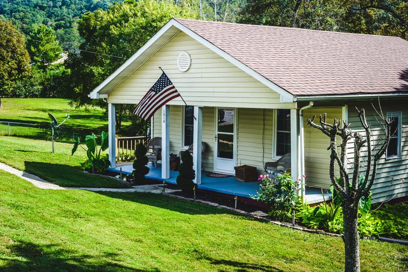 1310 Main St, Maynardville, TN 37807