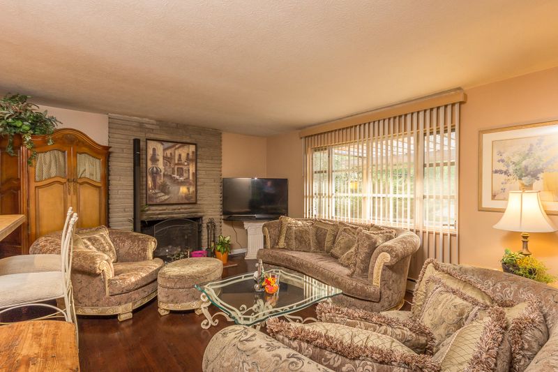 1310 Walters Dr, Morristown, TN 37814