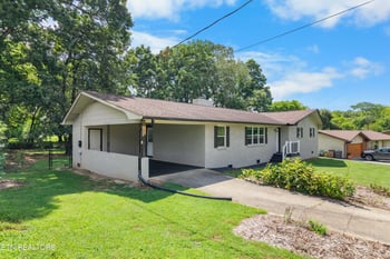 1311 Rosalyn Dr, Knoxville, TN 37914