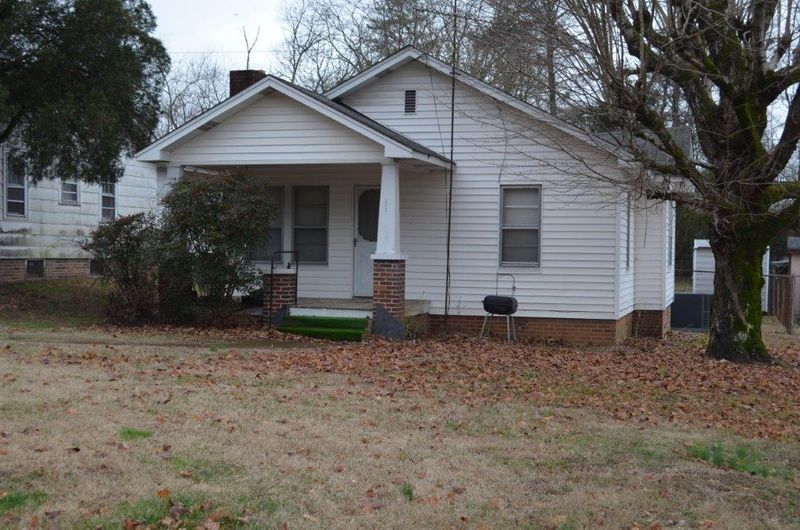 1312 Clinch Ave, Clinton, TN 37716