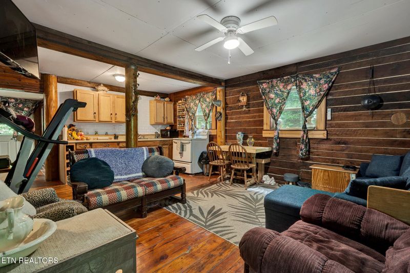 1312 Rafter Rd, Tellico Plains, TN 37385
