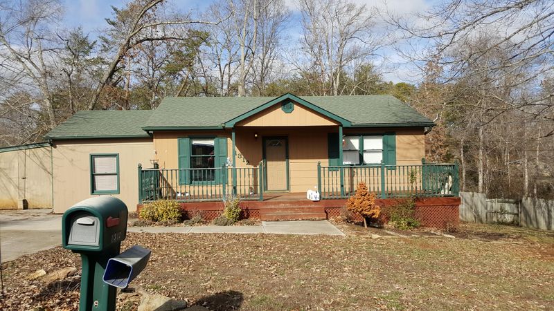 1312 Springfield Dr, Seymour, TN 37865