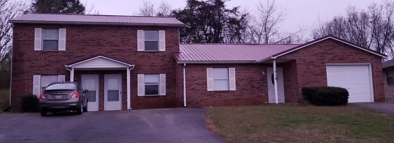 1312 W Simpson Rd, Lenoir City, TN 37771