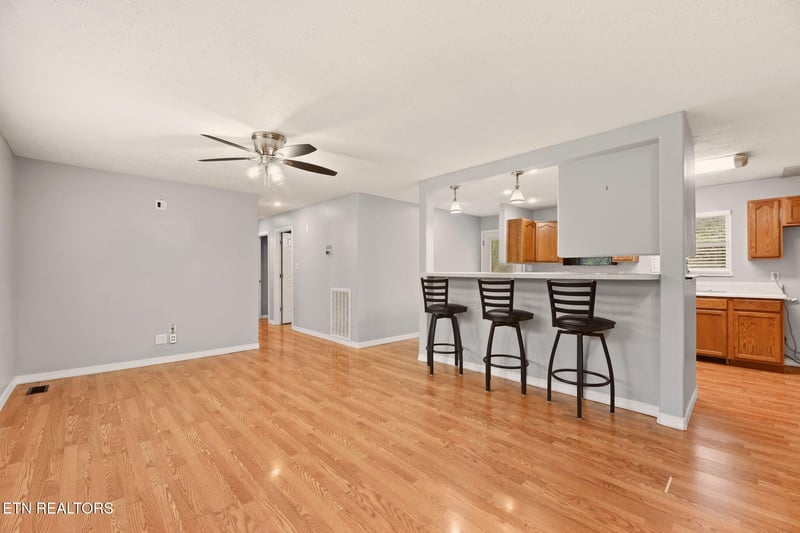 1313 Burton Rd, Knoxville, TN 37919