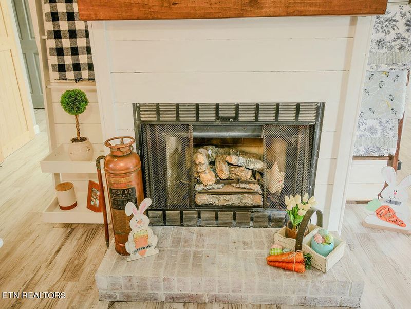 1313 Miami St, Athens, TN 37303