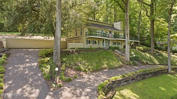 1313 S Chilhowee Dr, Knoxville, TN 37914