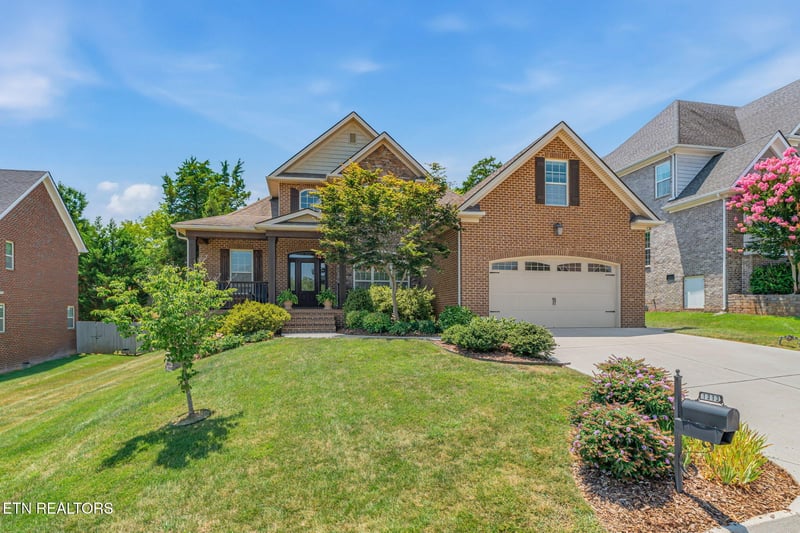 1313 Woodland Ridge Ln, Knoxville, TN 37919