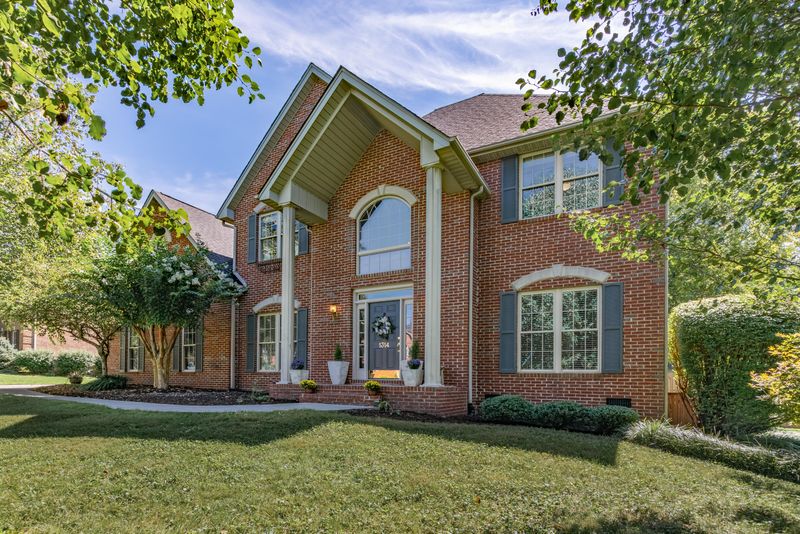 1314 Berkley Hills Ln, Powell, TN 37849