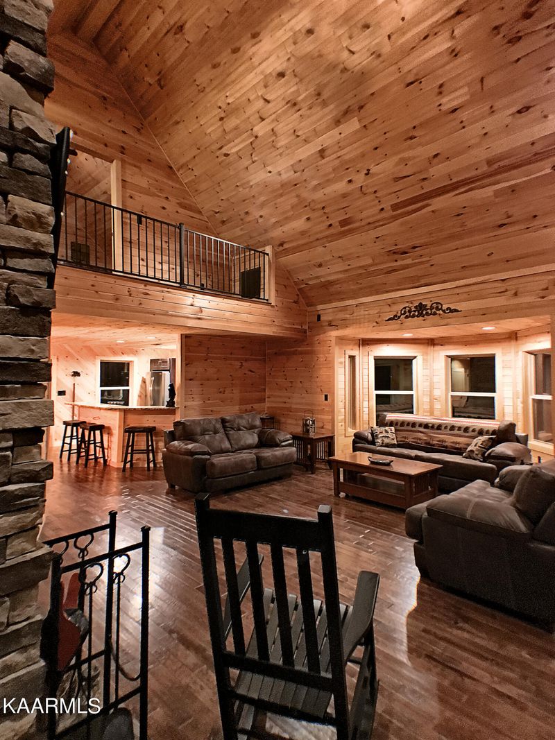 1316 Harmony Ln, Sevierville, TN 37876