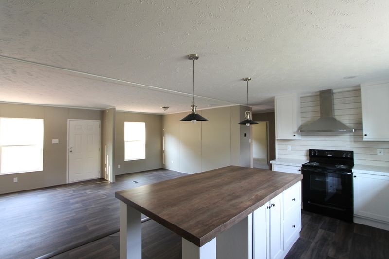 1317 Irwin Rd, Powell, TN 37849