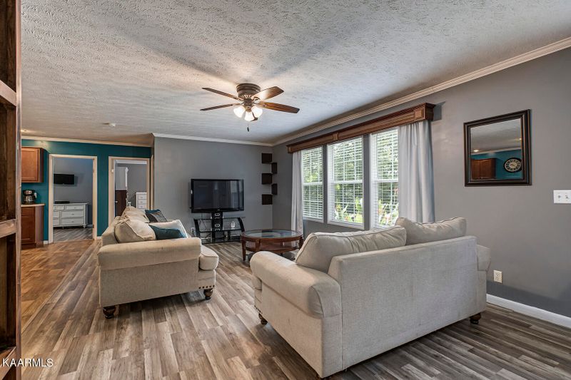 1317 Loudon Hwy, Kingston, TN 37763