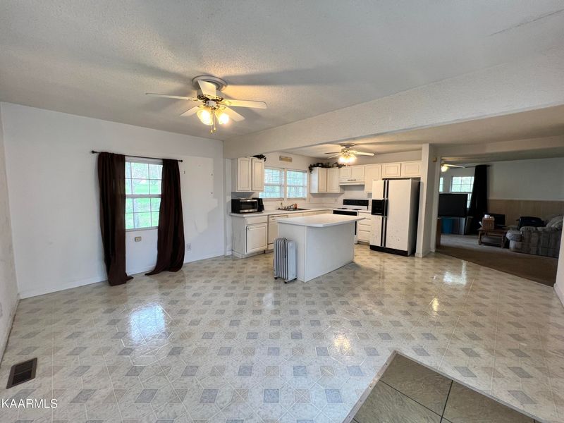 1318 Cherokee Cir, Sevierville, TN 37862