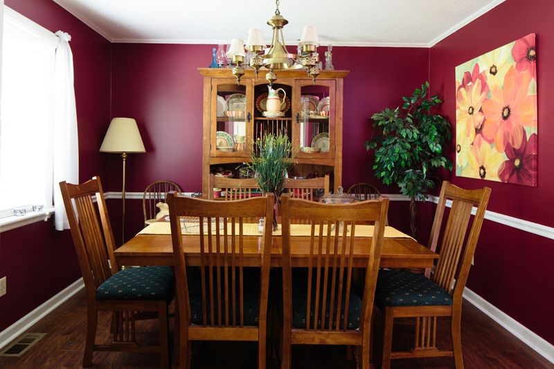 1318 Ridgeway Cir, Athens, TN 37303