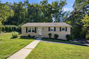 1319 Pandora Rd, Knoxville, TN 37919