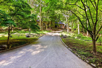 132 Amanda Dr, Oak Ridge, TN 37830