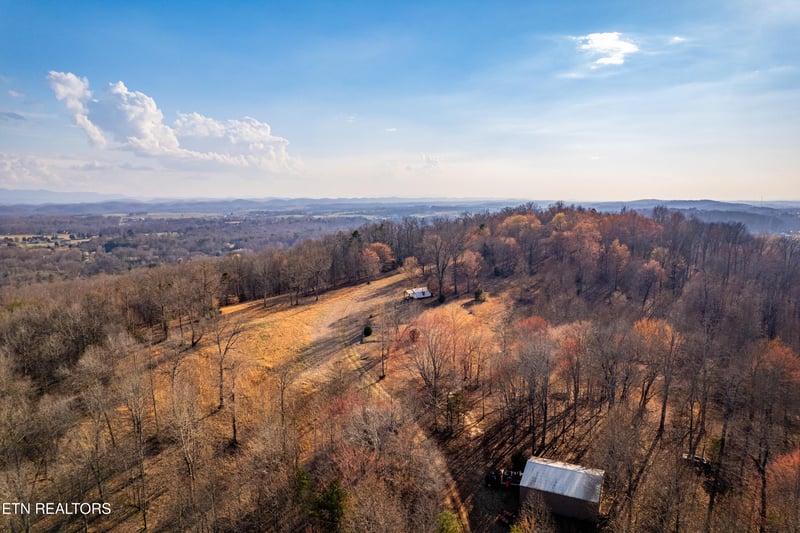 132 Badger Rd, Madisonville, TN 37354