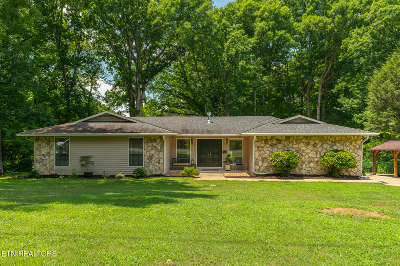 132 County Road 620, Etowah, TN 37331