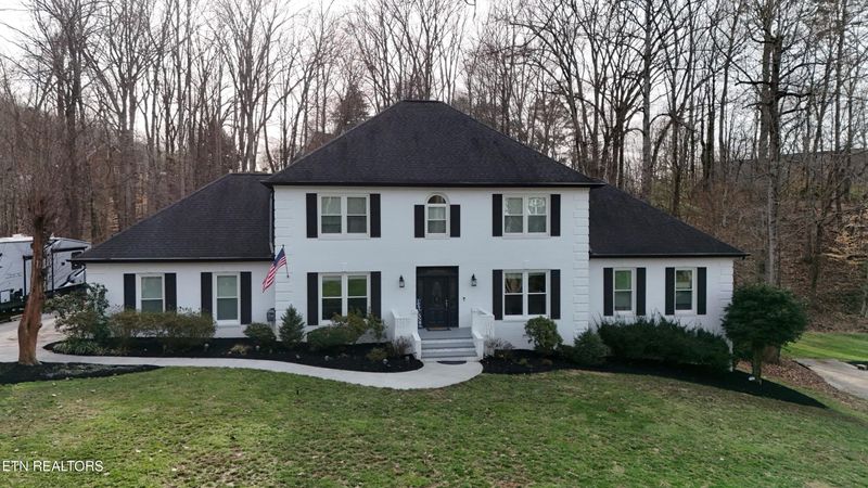 132 Danbury Dr, Oak Ridge, TN 37830