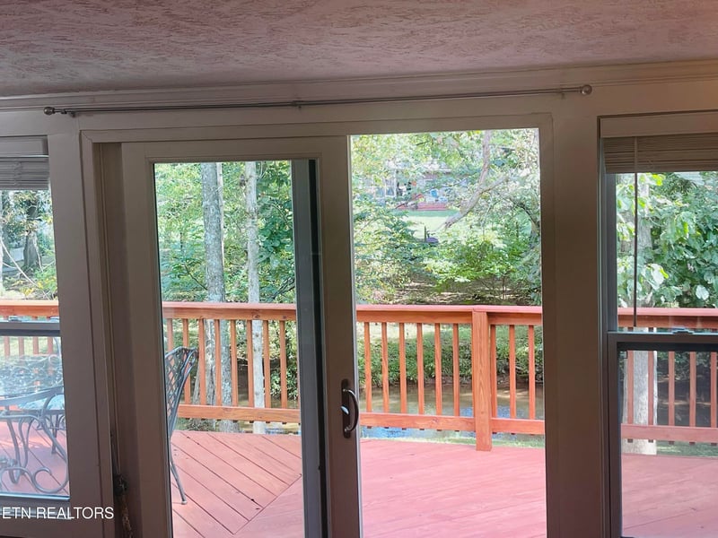132 Disco Loop Rd, Friendsville, TN 37737