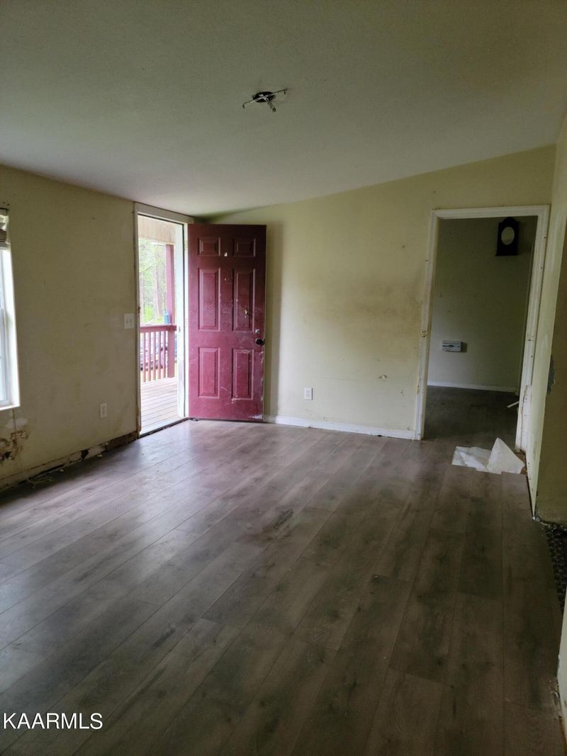 132 Forest Rd, Oliver Springs, TN 37840