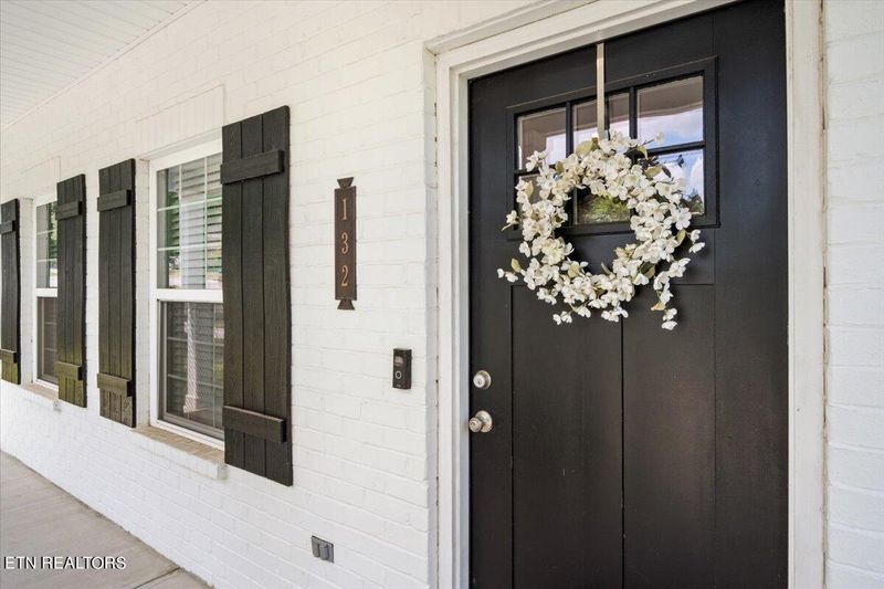 132 Groves Park Blvd E, Oak Ridge, TN 37830