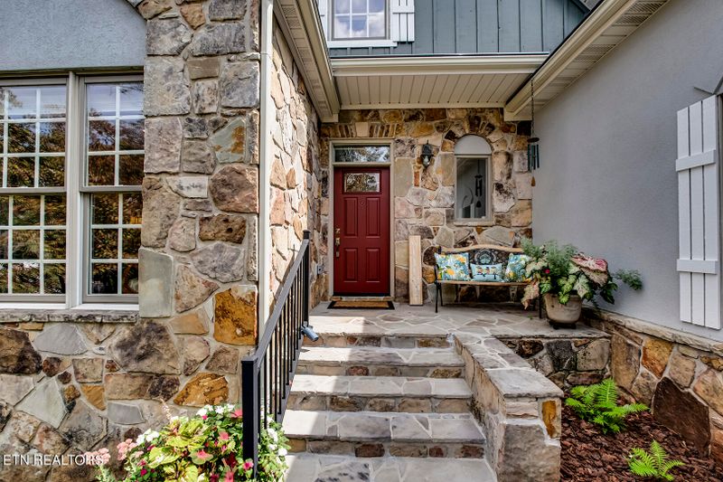 132 Kiowa Way, Loudon, TN 37774