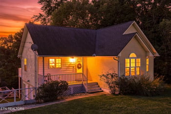 132 Oakview Dr, Kingston, TN 37763
