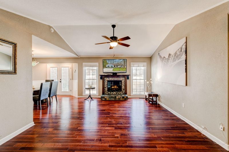 132 Pheasant Rd, Clinton, TN 37716