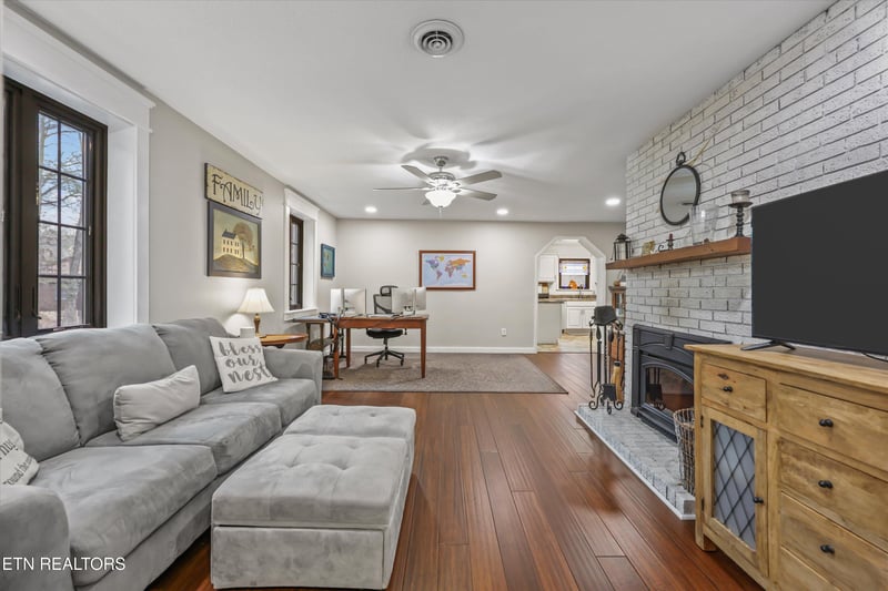 132 Pine Rd, Norris, TN 37828